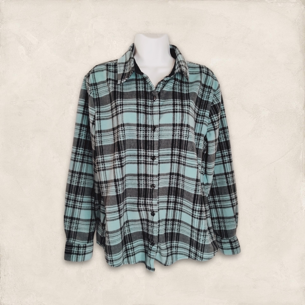 Lee riders blue plaid button up shirt
